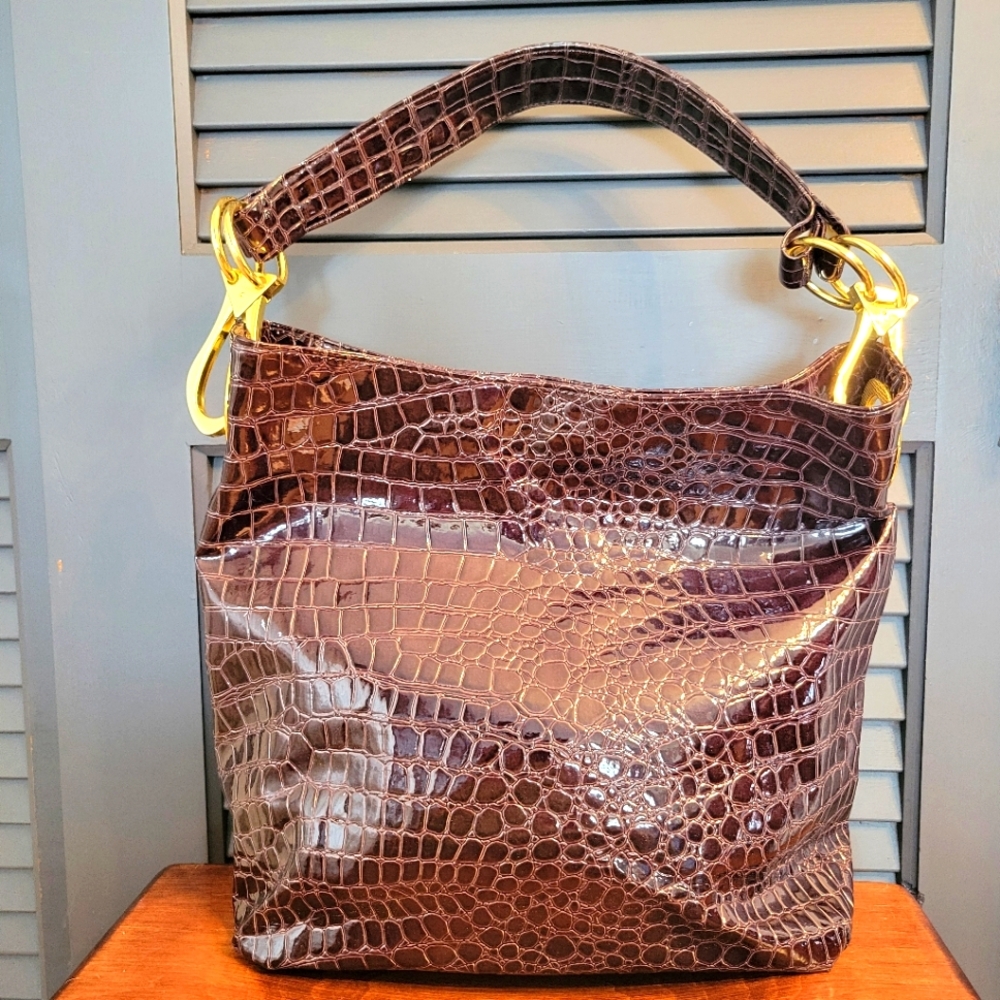 Elegant Brown Crocodile-Embossed Women's Bag